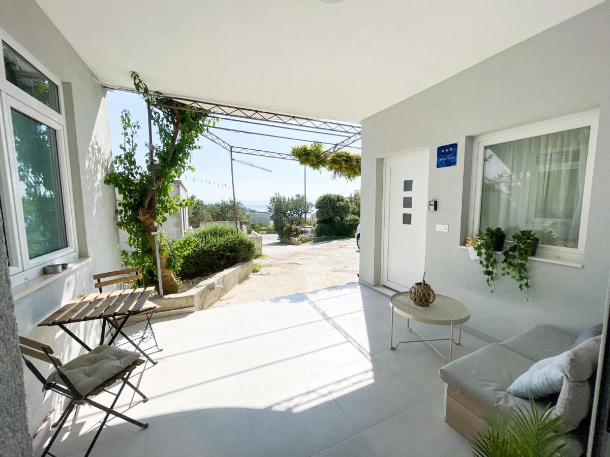 Modern Studio Overlooking Downtown Makarska Kültér fotó