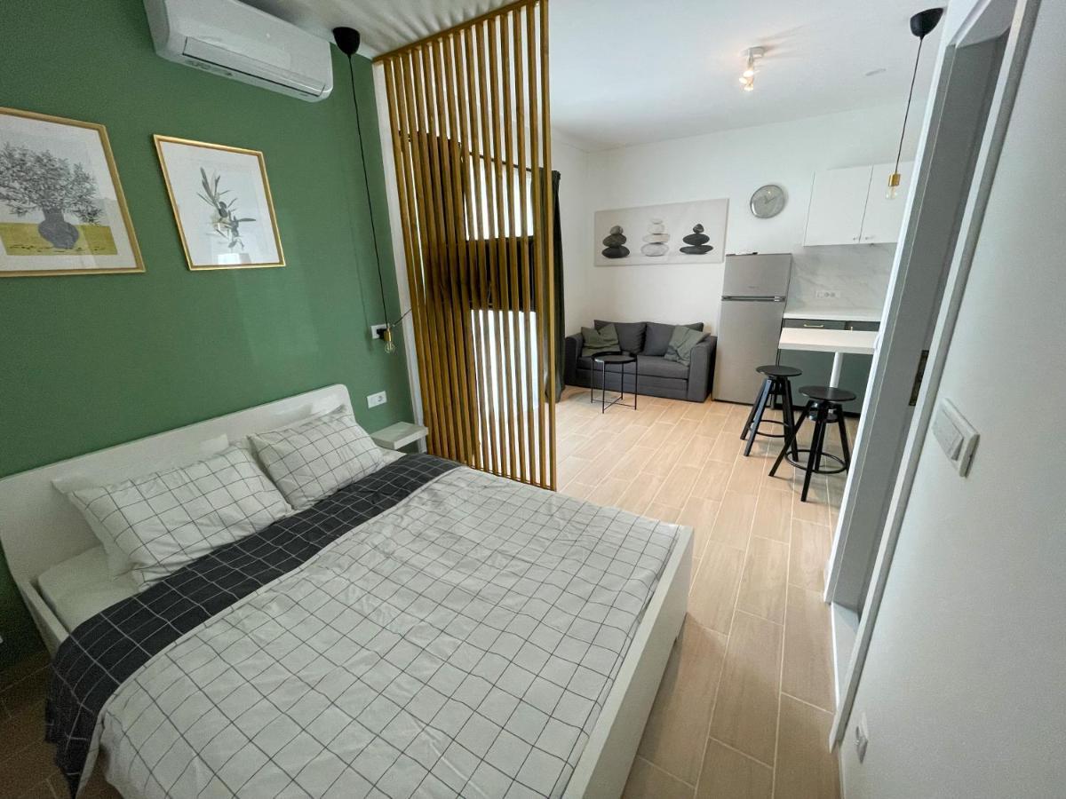 Modern Studio Overlooking Downtown Makarska Kültér fotó