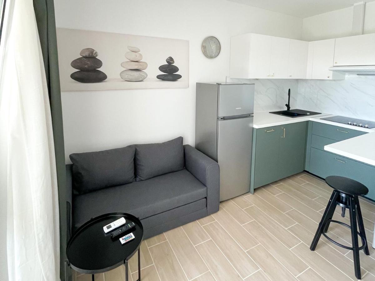 Modern Studio Overlooking Downtown Makarska Kültér fotó